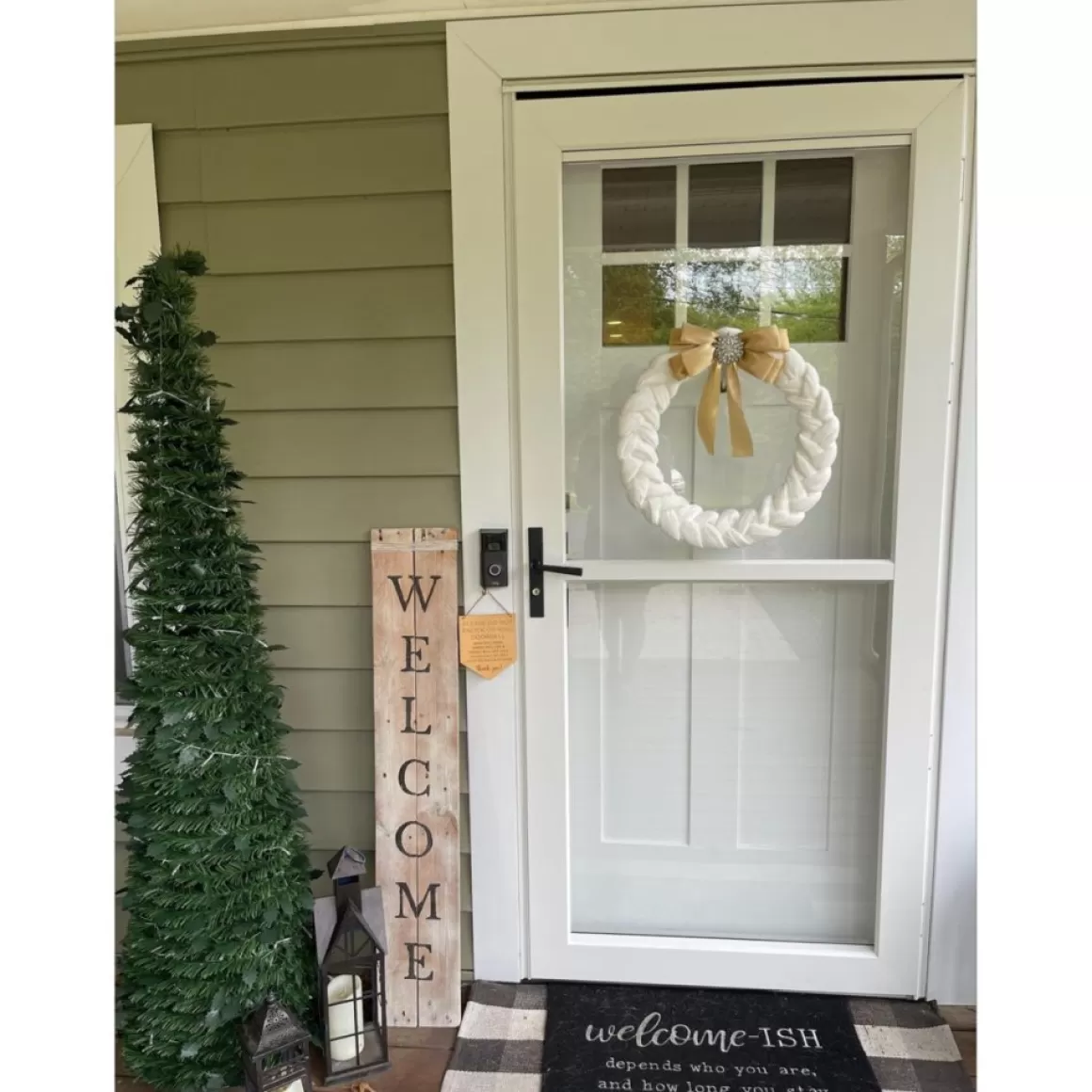 august & leo 19" Braided Velvet Wreath With Jeweled Satin Bow