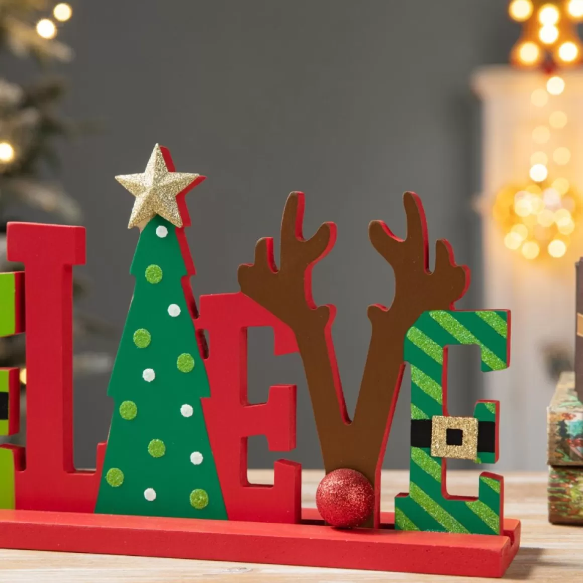 Glitzhome 14In L Wooden Christmas Believe Table Decor