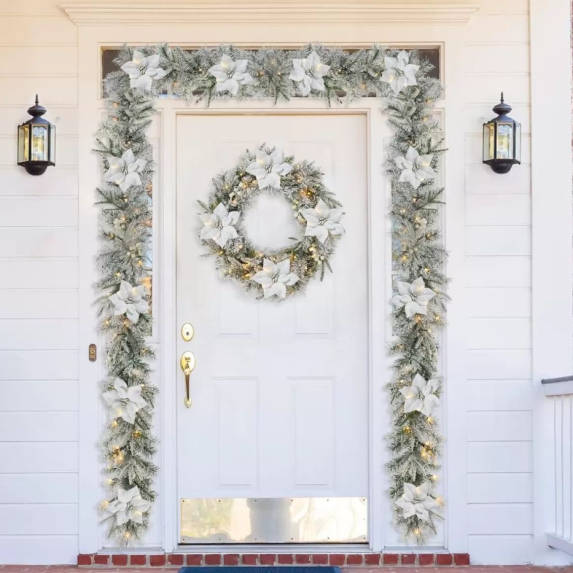 Glitzhome 24" D Led Flocked Greenery Pine Poinsettia Christmas Wreath