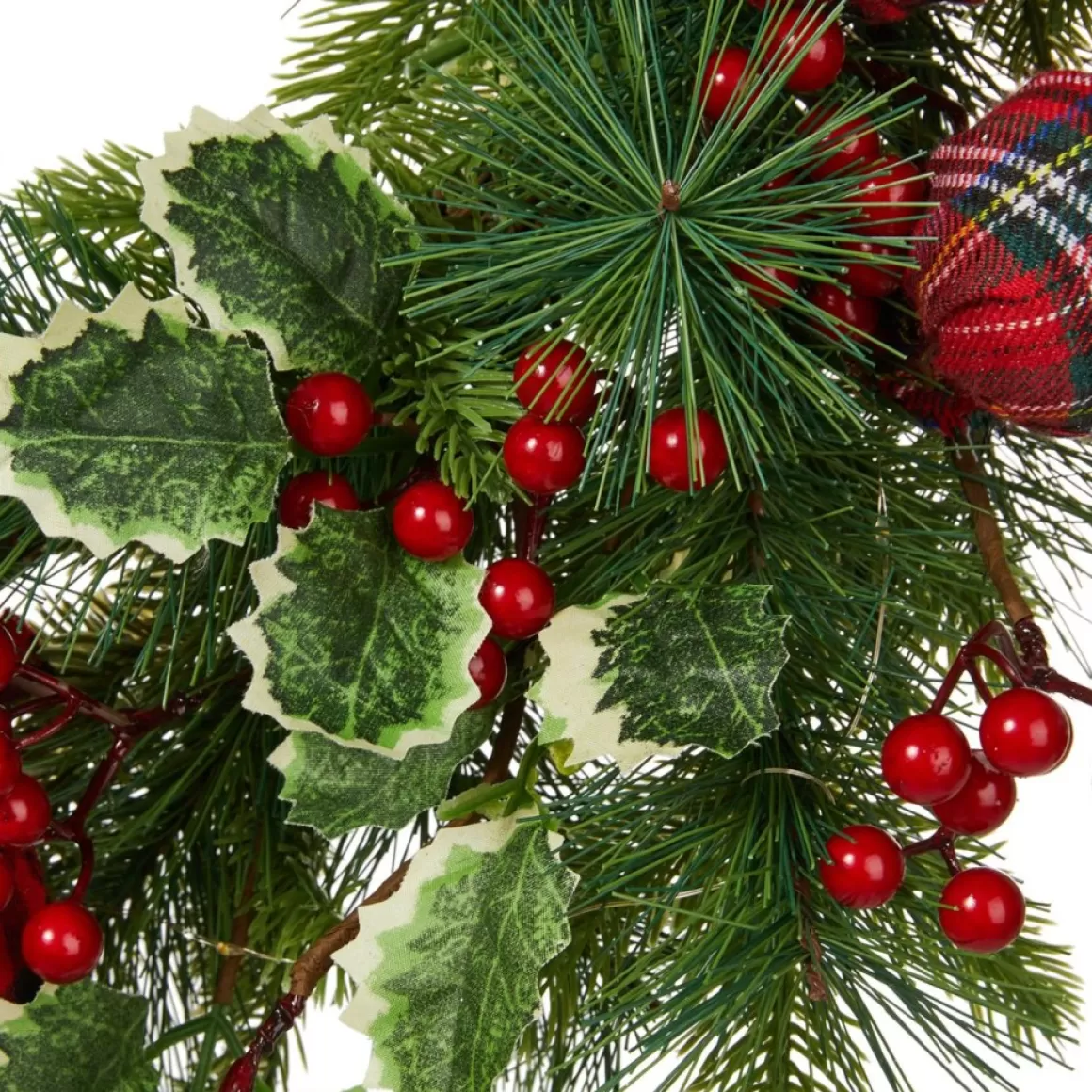 Glitzhome 24" D Ornament Berry Holly Pine Wreath With Lights