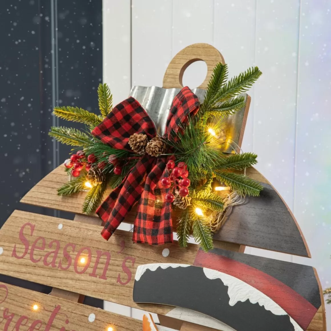 Glitzhome 30.25" H Lighted Round Wooden Snowman Porch Decor