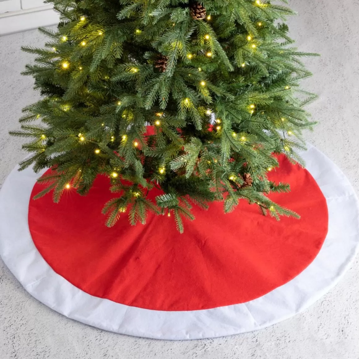 Glitzhome 48In D Red And White Felt Christmas Tree Skirt