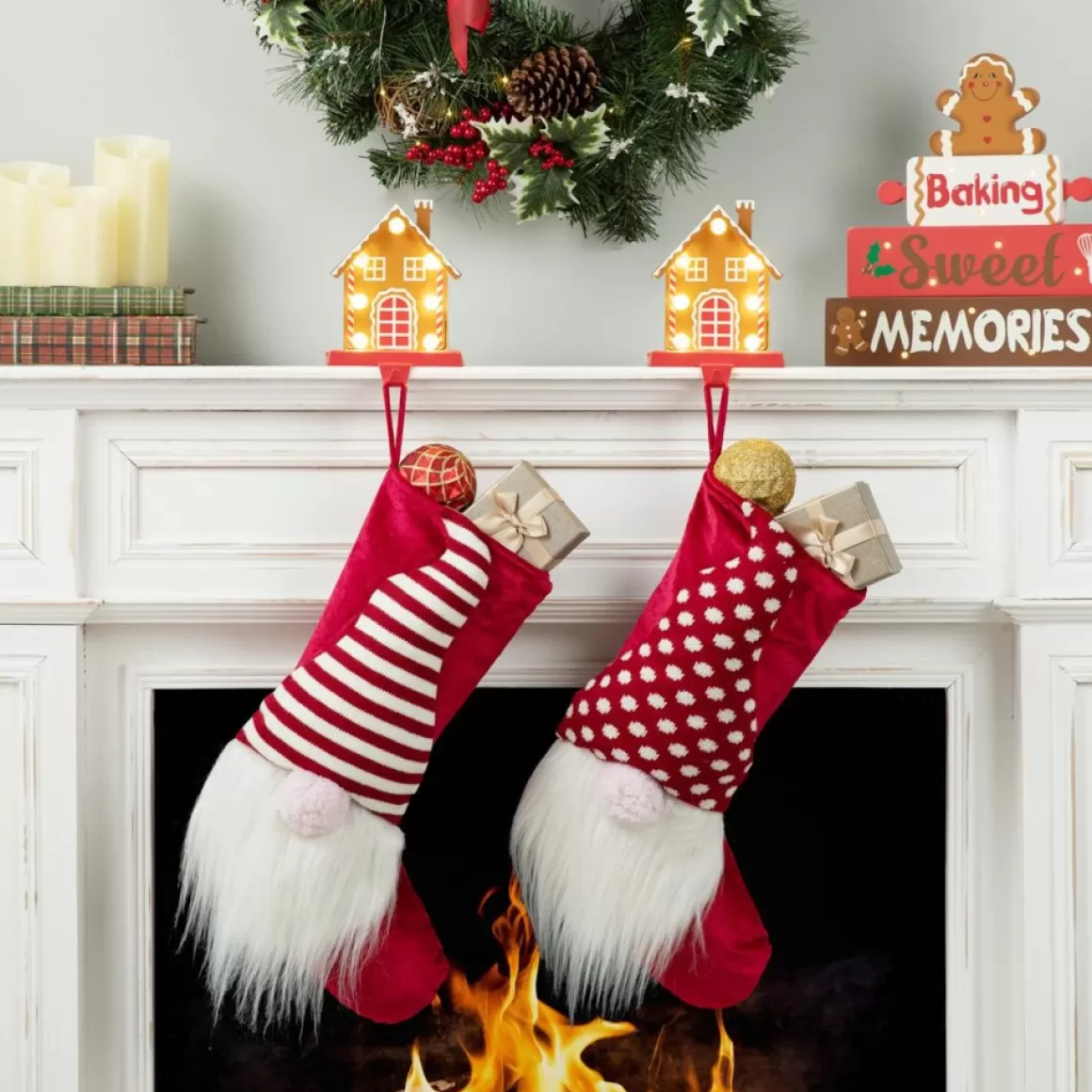 Glitzhome 6.75" H Marquee Led Metal Gingerbread House Stocking Holder