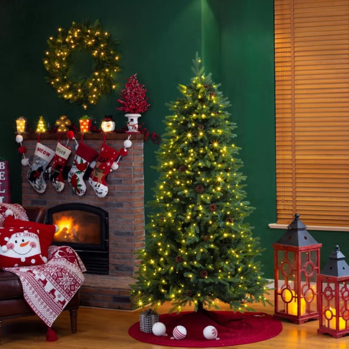 Glitzhome 7.5Ft Pre-Lit Green Fir Artificial Christmas Tree W/ 500 Led