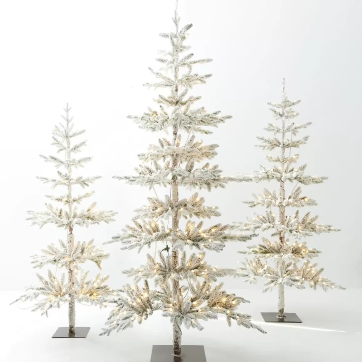 Glitzhome 7Ft. Deluxe Pre-Lit Pine Artificial Christmas Tree W/ Lights