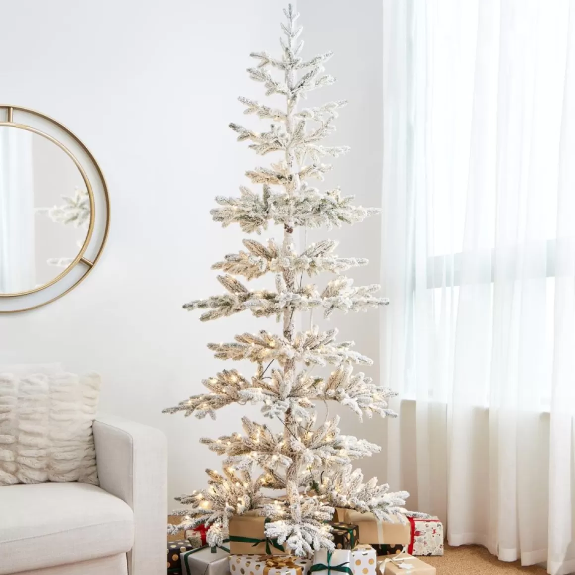 Glitzhome 7Ft. Deluxe Pre-Lit Pine Artificial Christmas Tree W/ Lights