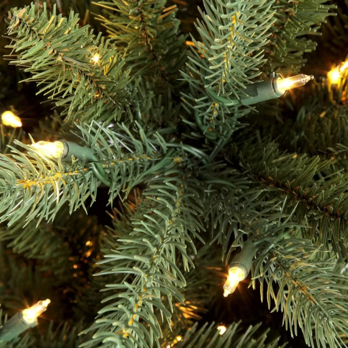 Puleo International Puleo 4-1/2 Ft. Pre-Lit Green Mountain Fir Artificial Christmas Tree