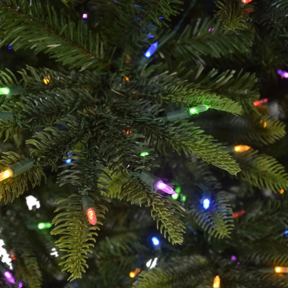 Puelo International Puleo International 7.5' Color Select Pre-Lit Aspen Green Fir Tree