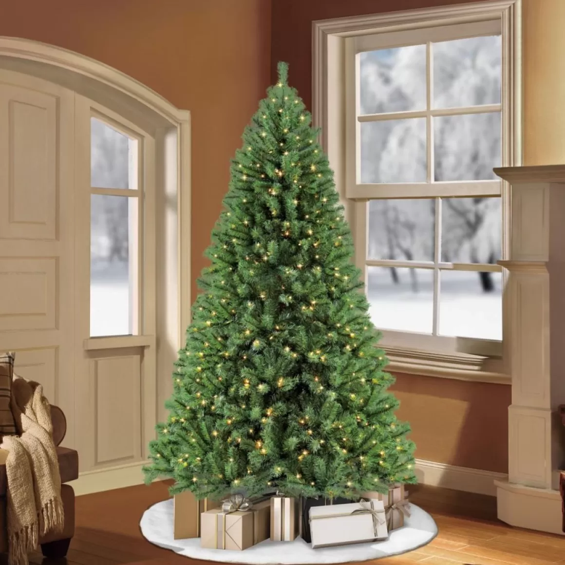 Puleo International Puleo Intl. Pre-Lit 6.5' Northern Fir Artificial Christmas Tree, Green
