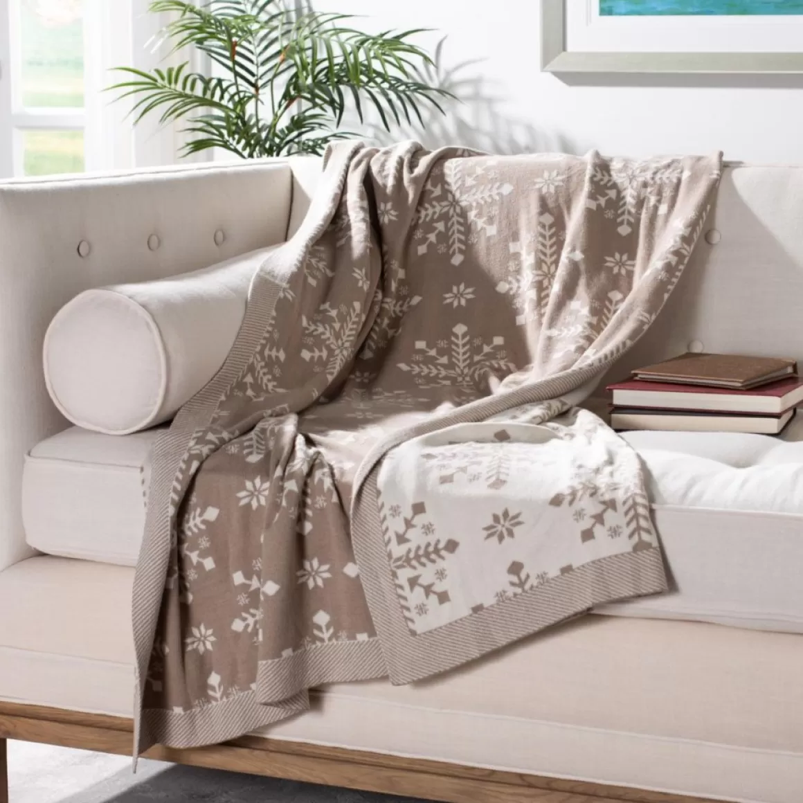 Safavieh Snowflake Throw Blanket