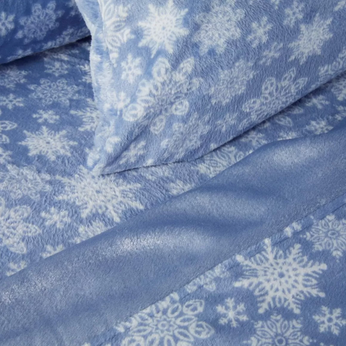 Warm & Cozy Glitter Hem Plush Sheet Set With Extra Pillowcases